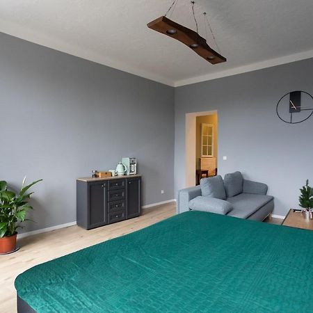 Schonbrunn Garden View Apartments Vienna Exterior photo
